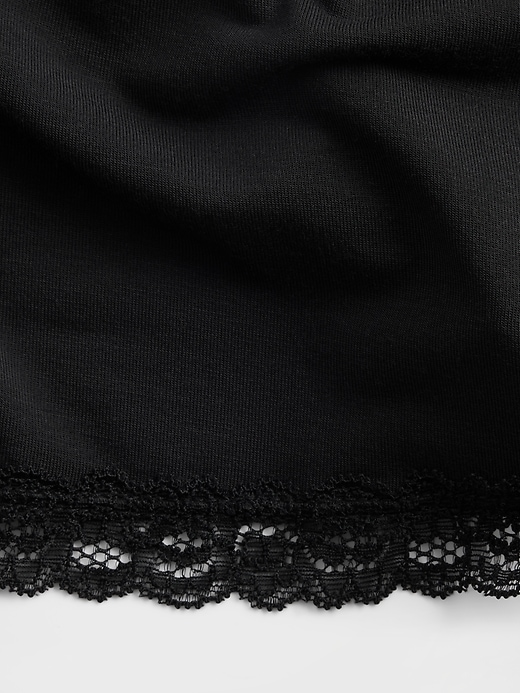 L'image numéro 5 présente Short de pyjama en modal ultra-doux à bordure en dentelle