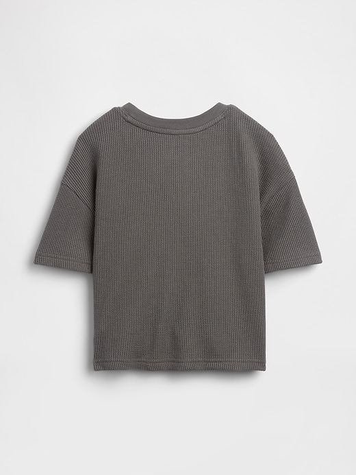L'image numéro 2 présente T-shirt gaufré pour Tout-petit et Bébé