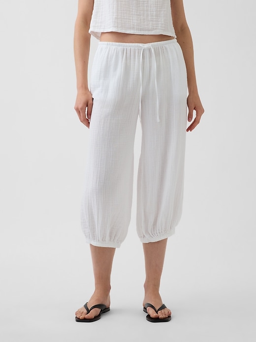 L'image numéro 2 présente Pantalon gaucho décontracté coupe baril en gaze de coton