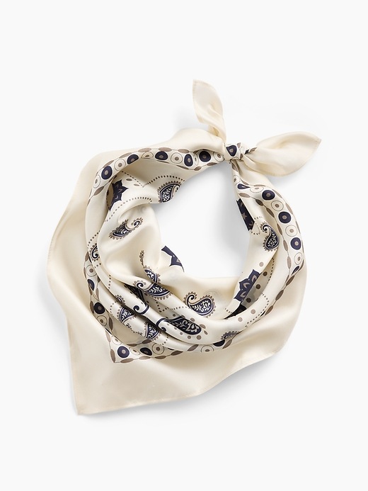 Image number 2 showing, 100% Silk Bandana