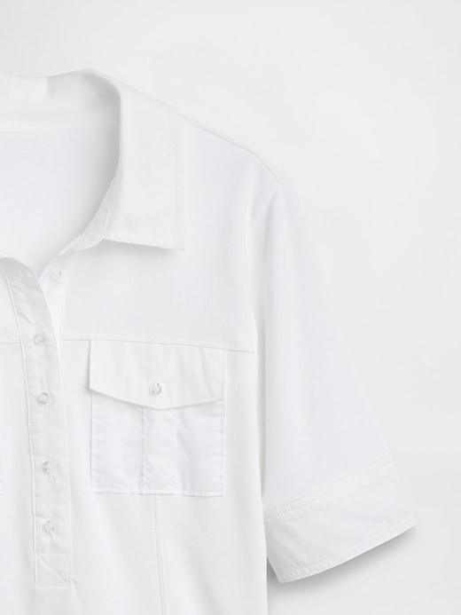 L'image numéro 4 présente T-shirt utilitaire moderne à manches au coude