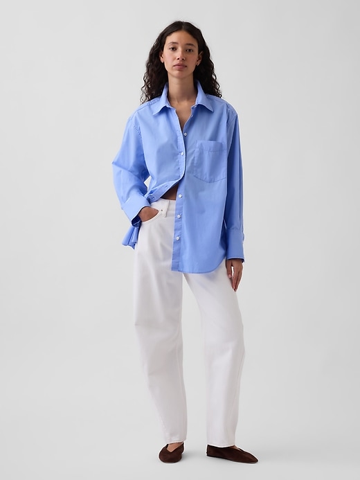 L'image numéro 2 présente Chemise ample en popeline de coton biologique