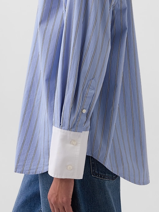 L'image numéro 4 présente Chemise ample en popeline de coton biologique