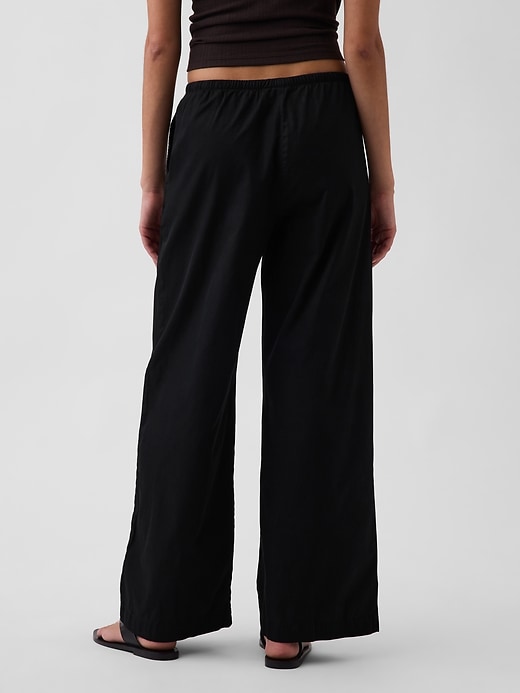 L'image numéro 4 présente Pantalon confort décontracté à jambe large à taille mi-basse