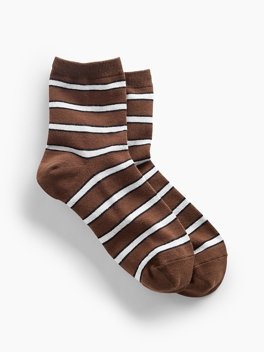 L'image numéro 1 présente Chaussettes mi-mollets rayées