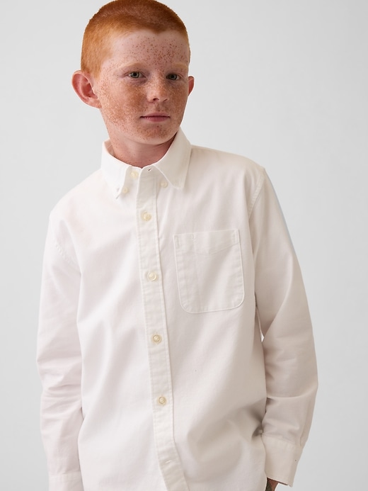 L'image numéro 1 présente Chemise oxford pour Enfant