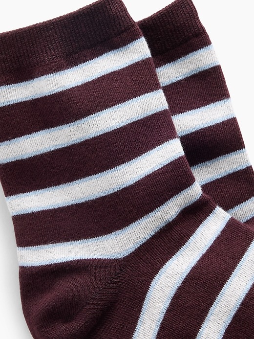 L'image numéro 2 présente Chaussettes mi-mollets rayées