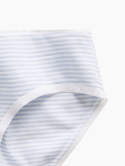 L'image numéro 3 présente Culotte taille basse en coton biologique extensible ultra-doux