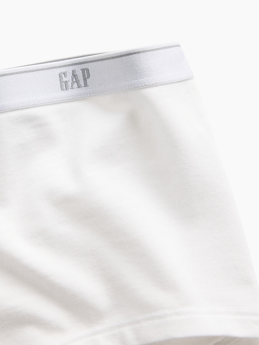 L'image numéro 3 présente Short court en coton biologique extensible PureDouceur à logo