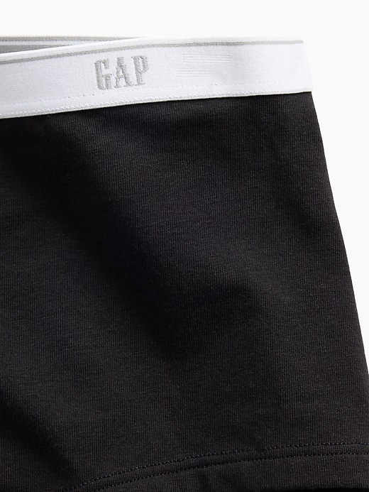 L'image numéro 3 présente Short court en coton biologique extensible PureDouceur à logo