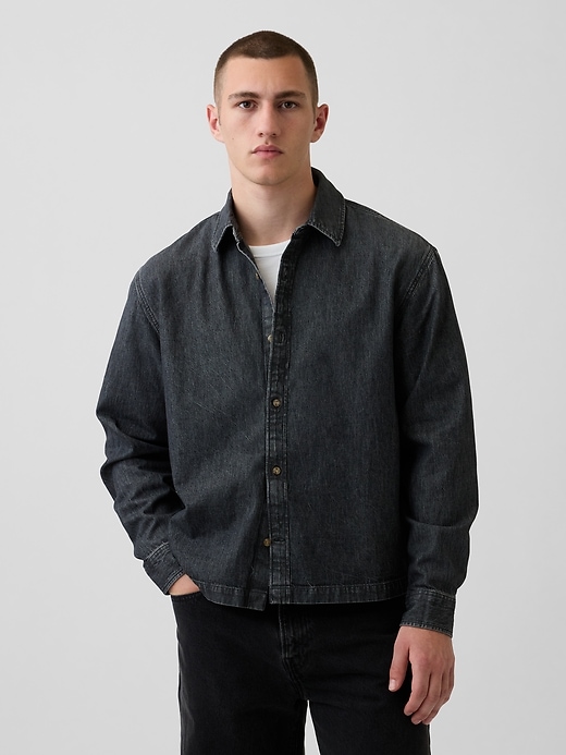 L'image numéro 1 présente Chemise décontractée en denim à ourlet droit