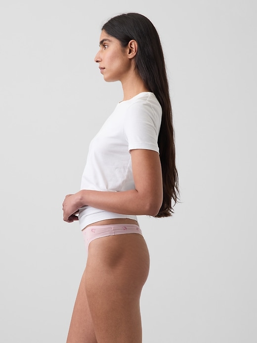 L'image numéro 2 présente Tanga en coton biologique extensible PureDouceur
