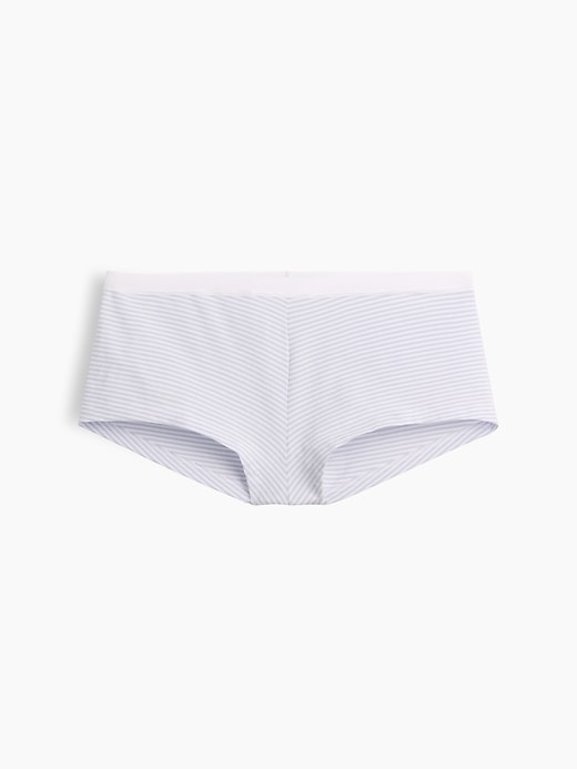 L'image numéro 4 présente Short court en coton biologique extensible ultra-doux