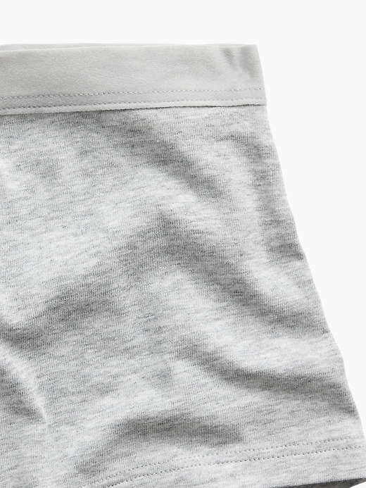 L'image numéro 3 présente Short court en coton biologique extensible PureDouceur