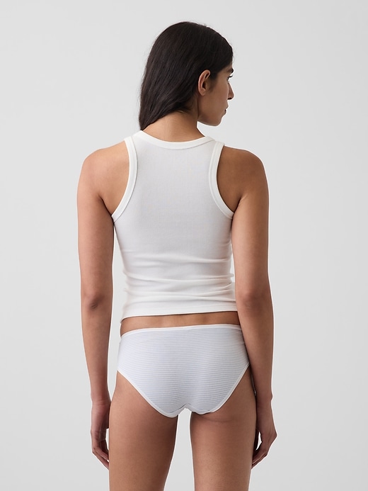 L'image numéro 2 présente Culotte taille basse en coton biologique extensible ultra-doux