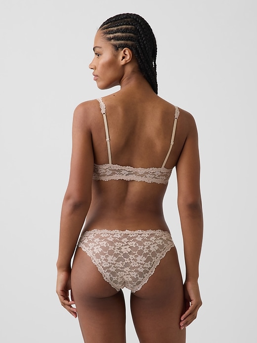 L'image numéro 2 présente Soutien-gorge léger en dentelle texturée