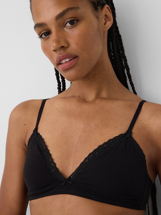 L'image numéro 3 présente Soutien-gorge léger à bonnets triangulaires en coton biologique extensible PureDouceur à bordure en dentelle