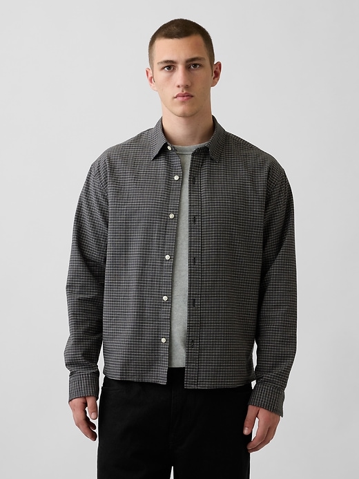 L'image numéro 1 présente Chemise oxford courte décontractée à ourlet droit