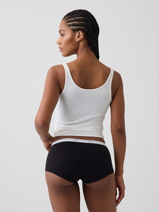 L'image numéro 2 présente Short court en coton biologique extensible PureDouceur à logo