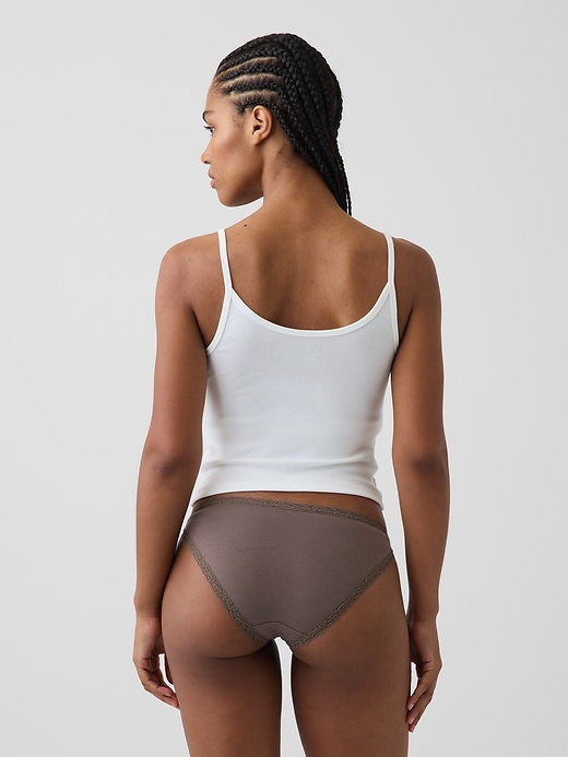 L'image numéro 2 présente Culotte bikini en coton biologique extensible PureDouceur à bordure en dentelle