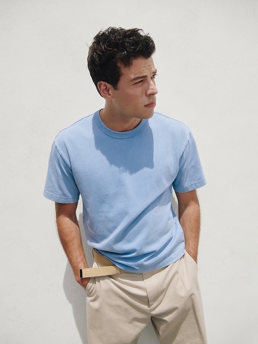 Image number 6 showing, Adult Heavyweight Crop T-Shirt