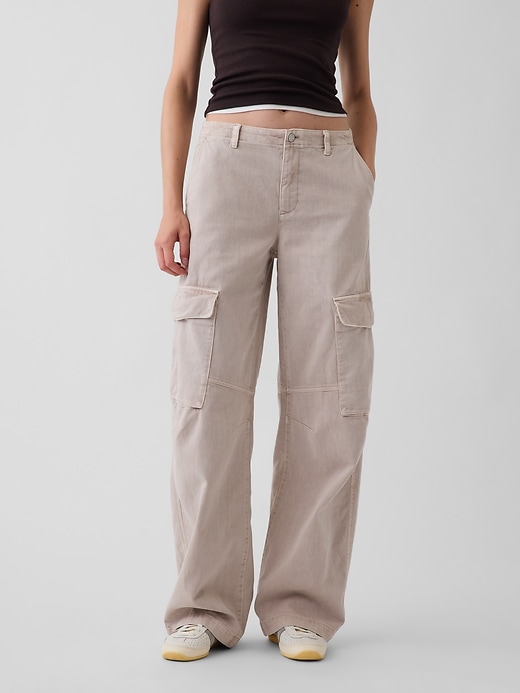 L'image numéro 2 présente Pantalon cargo ballon à taille basse en sergé