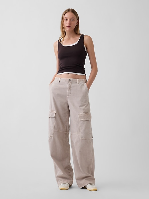 L'image numéro 1 présente Pantalon cargo ballon à taille basse en sergé