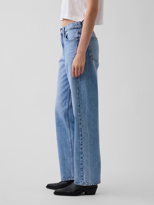 L'image numéro 3 présente Jean droit effilé à taille mi-basse