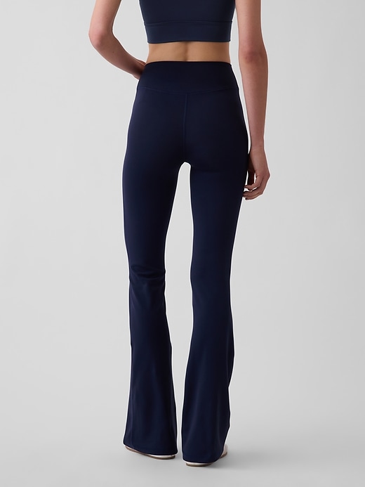 Image number 4 showing, GapFit Smooth High Rise Baby Boot Leggings