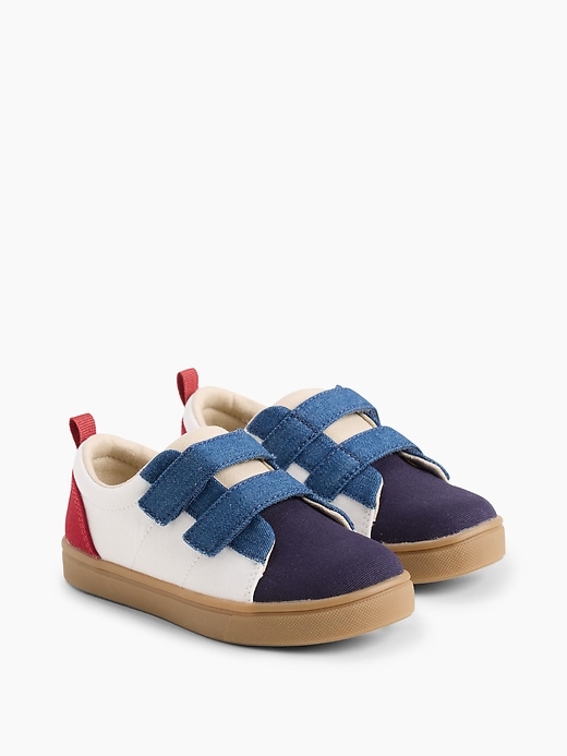 Image number 2 showing, Toddler Colorblock Sneakers