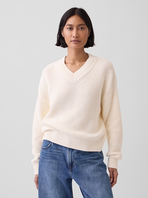Image number 1 showing, 100% Cotton Oversized Shaker V-Neck Sweater