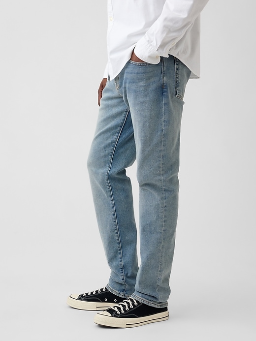 L'image numéro 3 présente Jeans étroits
