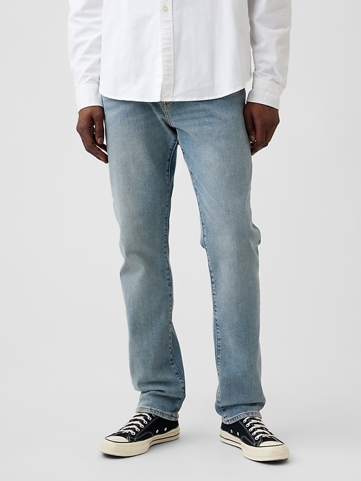 L'image numéro 2 présente Jeans étroits