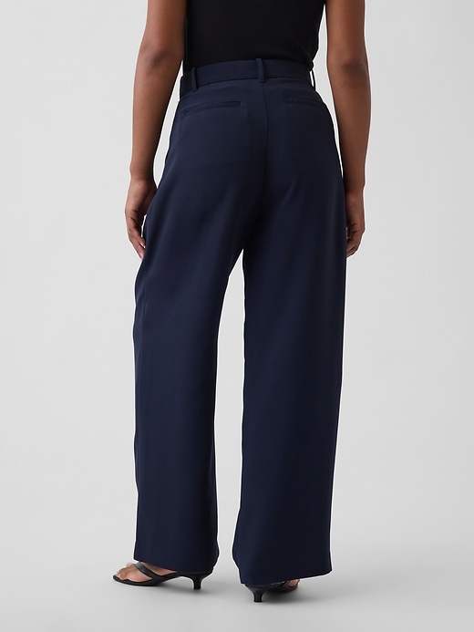 L'image numéro 4 présente Pantalon 365 profilé à taille haute à plis