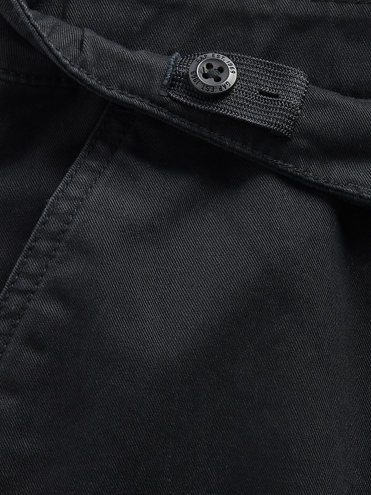 L'image numéro 5 présente Kaki d’uniforme étroit moderne pour Enfant
