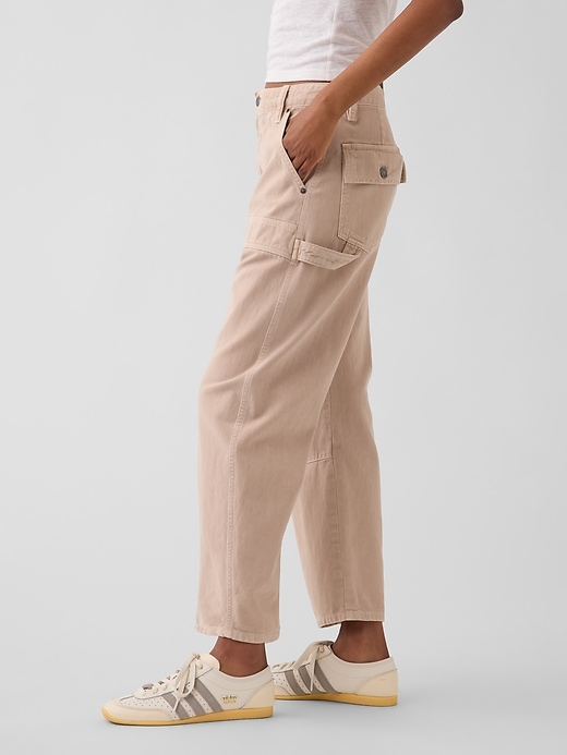 L'image numéro 3 présente Pantalon longueur cheville coupe baril utilitaire à taille mi-basse