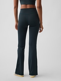 Image number 4 showing, GapFit Smooth High Rise Baby Boot Leggings