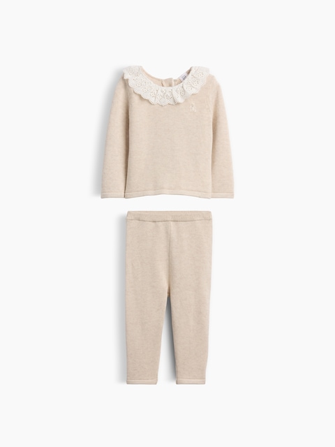 ENSEMBLE AVEC UN CARDIGAN À COL À VOLANTS EN BRODERIE ANGLAISE POUR BÉBÉ