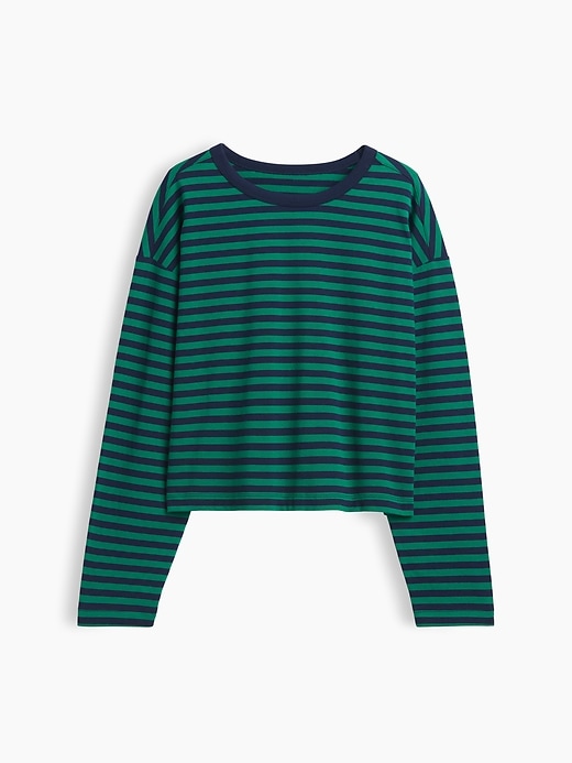 L'image numéro 4 présente T-shirt surdimensionné court en tricot