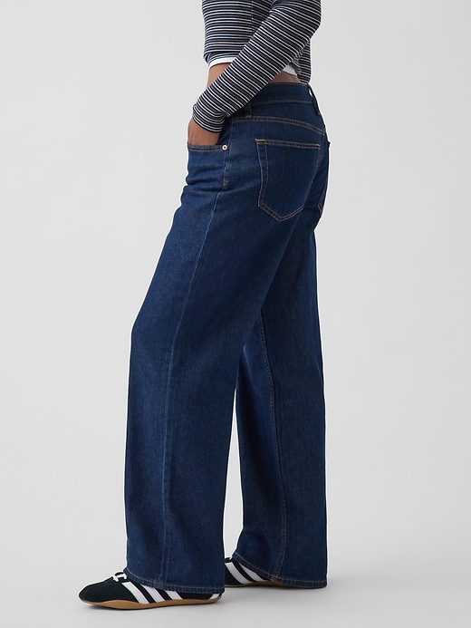 L'image numéro 3 présente Jean ample profilé années 90 à taille basse