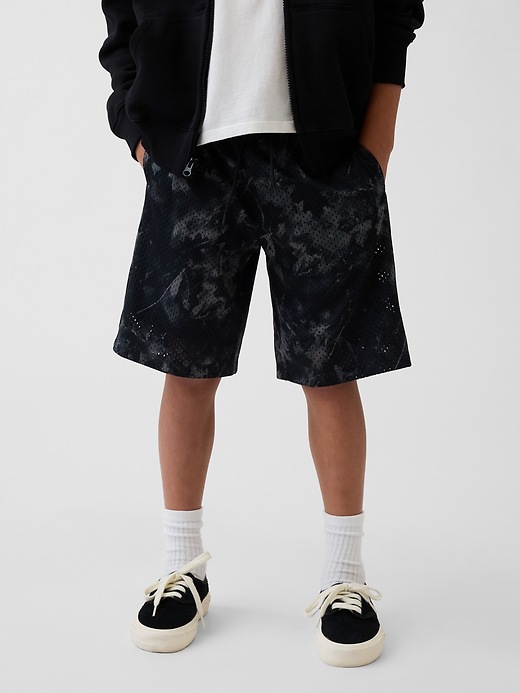 L'image numéro 3 présente Short de sport en maille pour Enfant, entrejambe de 20 cm