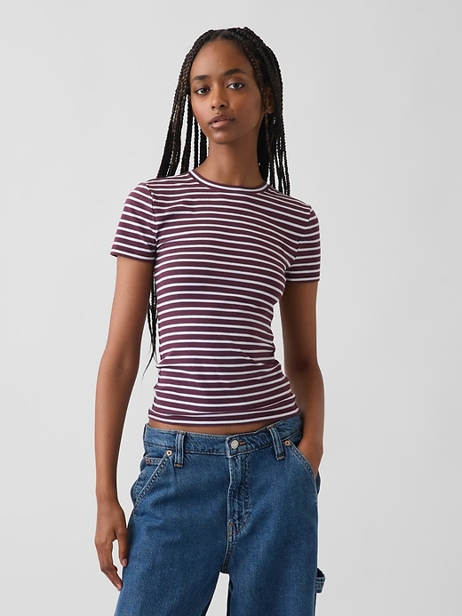 L'image numéro 1 présente T-shirt moulant en jersey