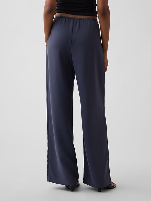 L'image numéro 5 présente Pantalon confort à jambe large