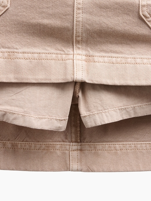 L'image numéro 5 présente Jupe-short utilitaire courte à taille haute