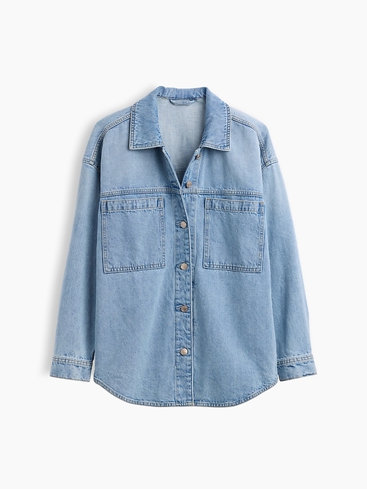 L'image numéro 5 présente Veste-chemise surdimensionnée en denim