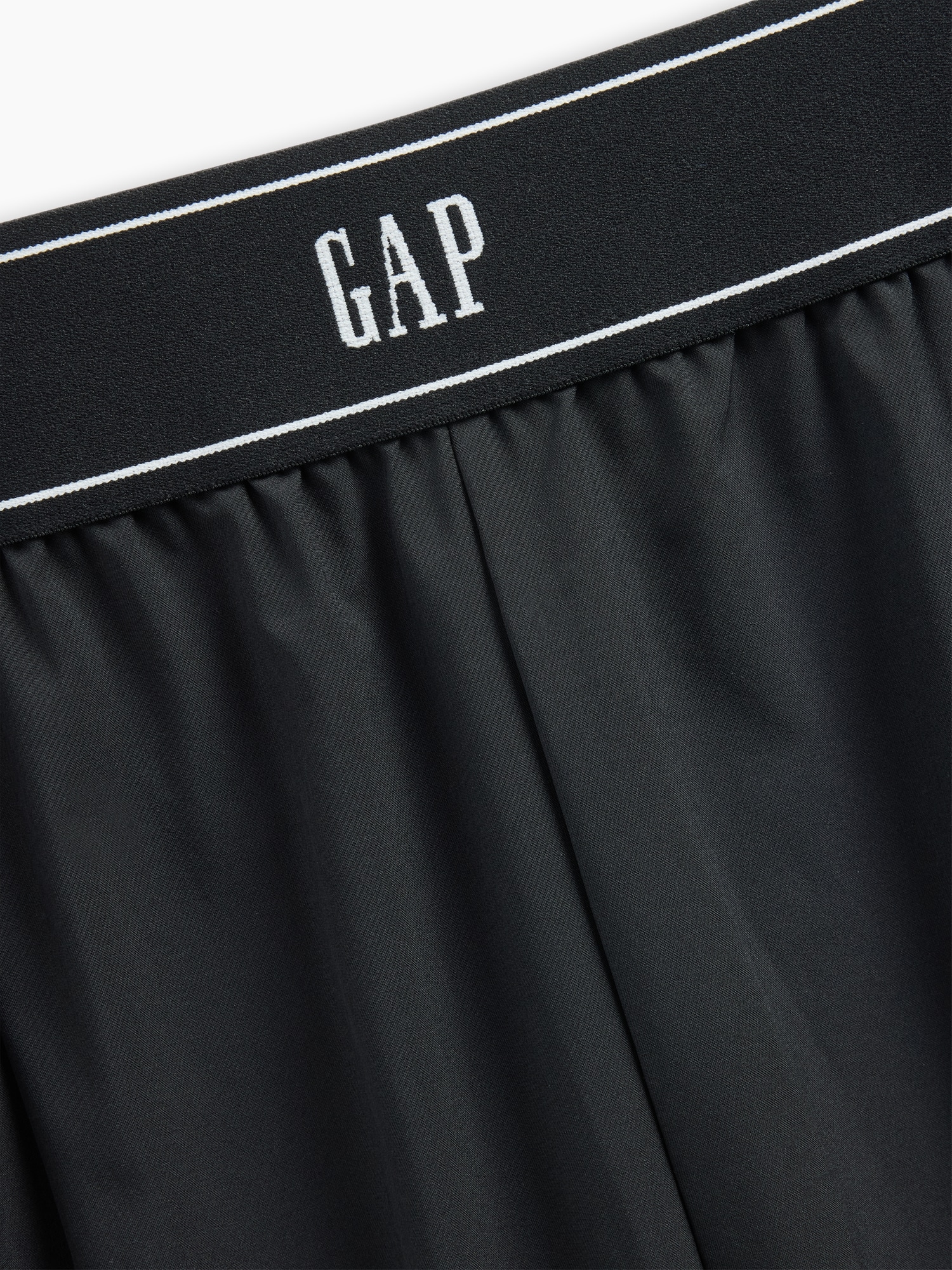 GapFit Pleated Easy Logo Pants