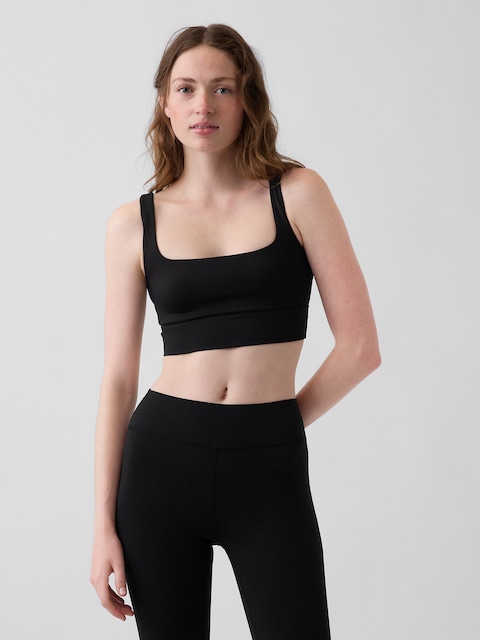 GapFit Smooth Square-Neck Sports Bra