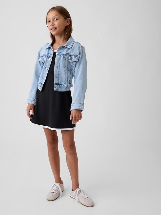 L'image numéro 4 présente Robe de sport pour Enfant