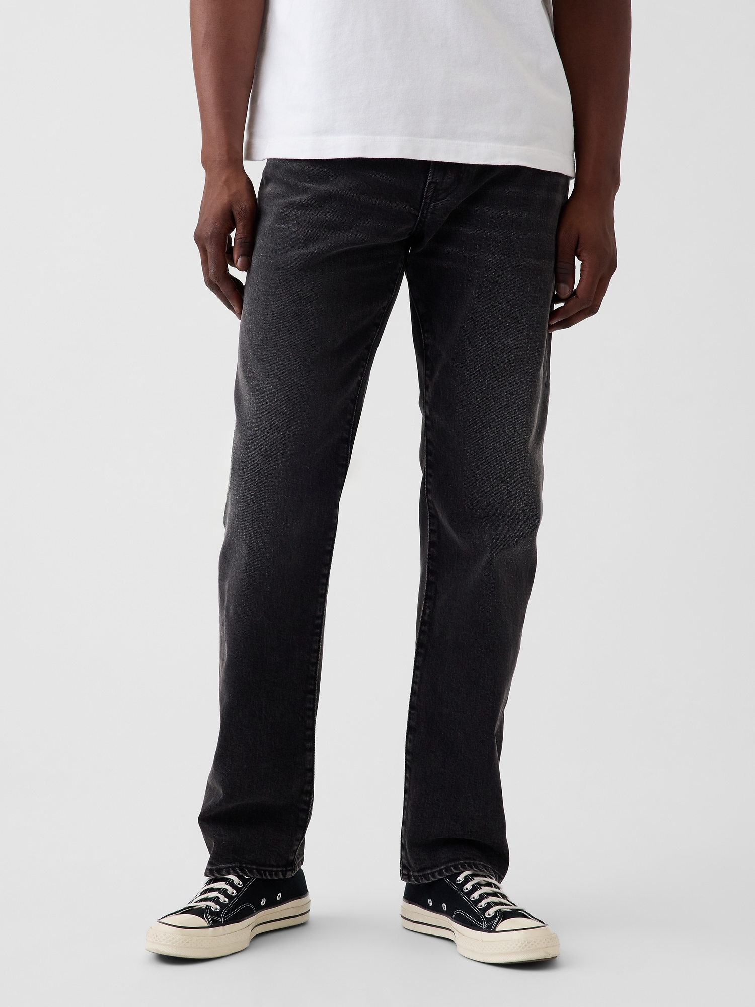 Straight Jeans