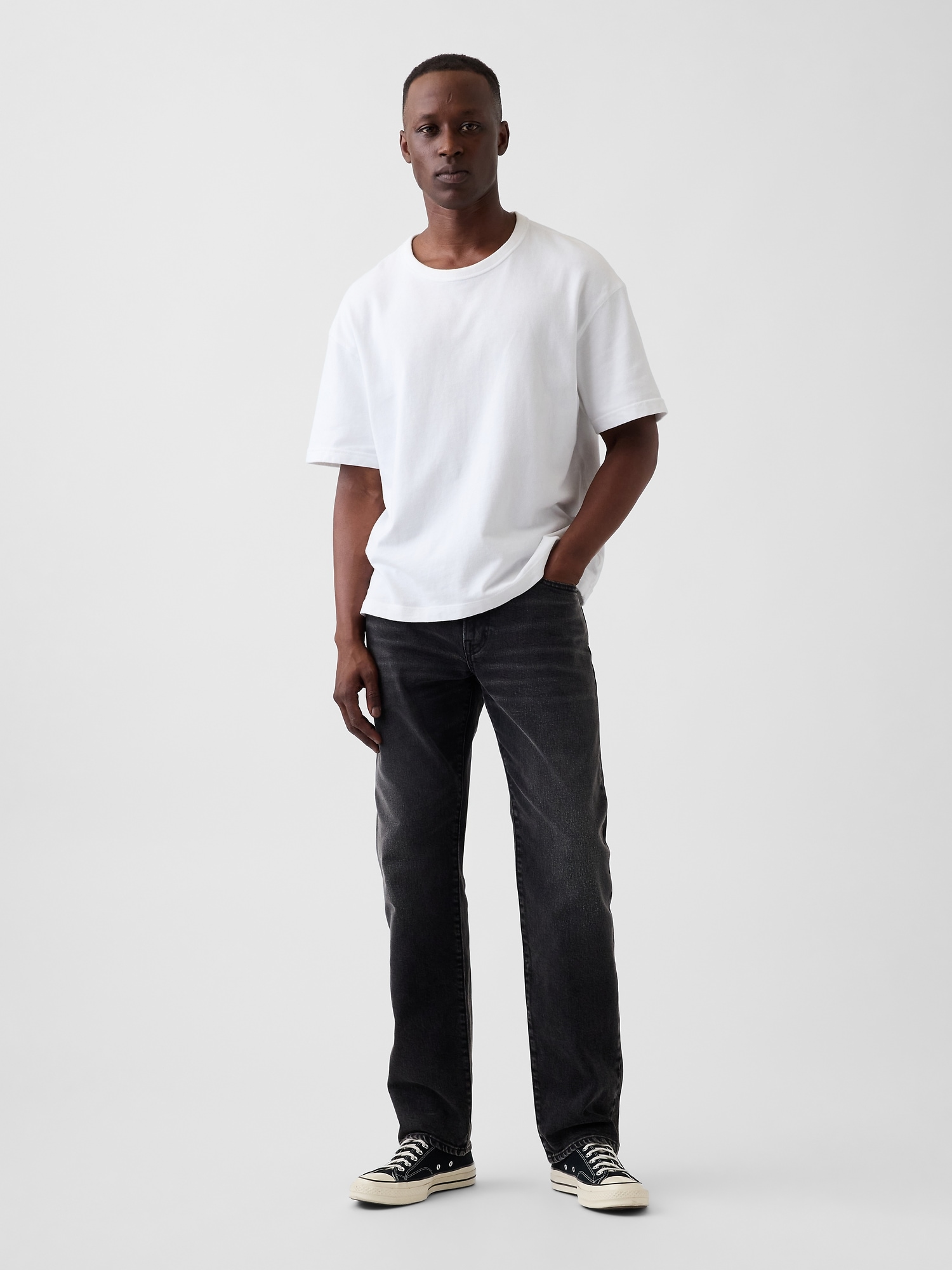 Straight Jeans
